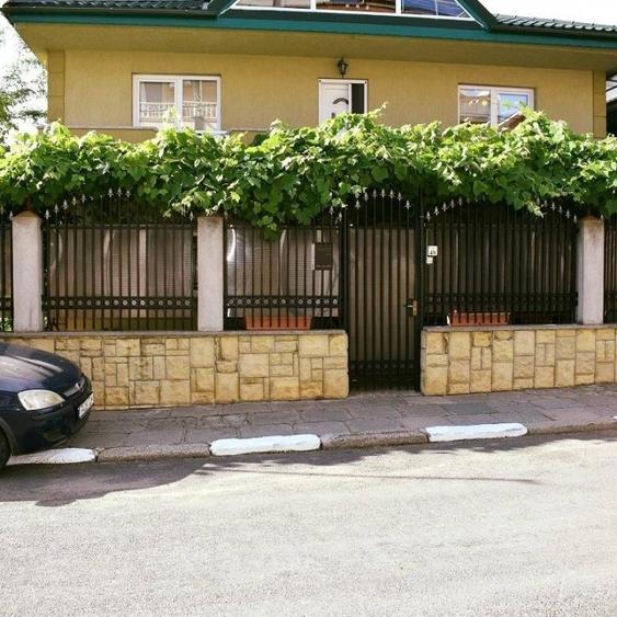 Vand 2 Vile+Spatiu comercial Eforie Nord - 1