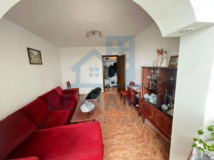 Apartament-3 Camere-Semidecomandat-65mp-Astra-Brasov - 2