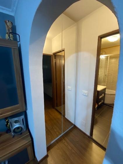 Mioritei 21. Apart. mobilat 2 camere semidecomandate etaj 1 - 10