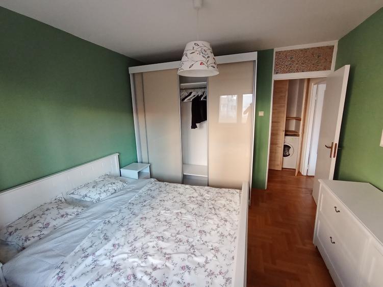 Vanzare apartament 3 camere, Teiul Doamnei, et. 3, an 1983, 71 mp - 2