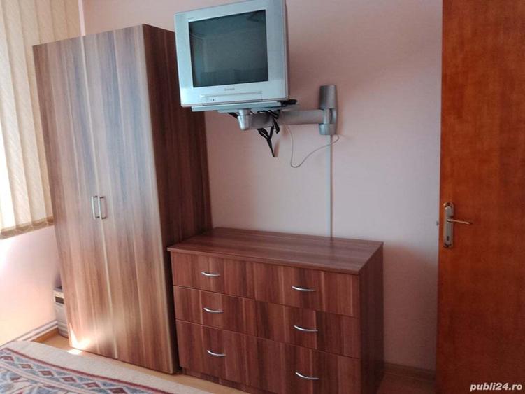 Carpa?i 1, 2 camere, et.4. - 6