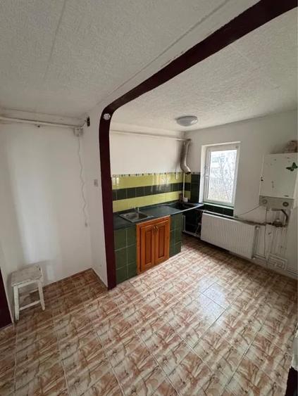 Apartament cu 2 camere ~ zona Micro 14 ~ Conf. 1 decomandat ~ cu imbunatatiri - 4