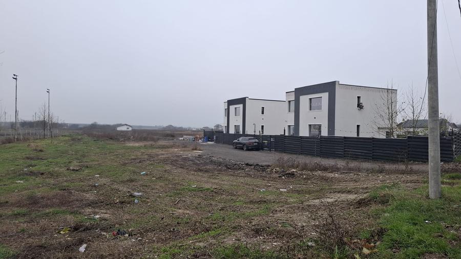 str. Stadionului, langa Casa de Cultura - 7