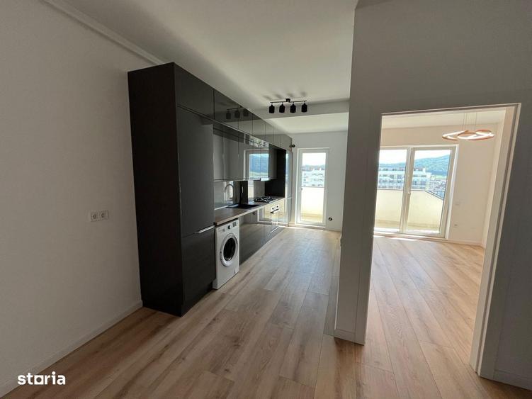 Dezvoltator | 3 Cam. 56mp Eroilor | Finisat | Partial Mobilat | CF - 2