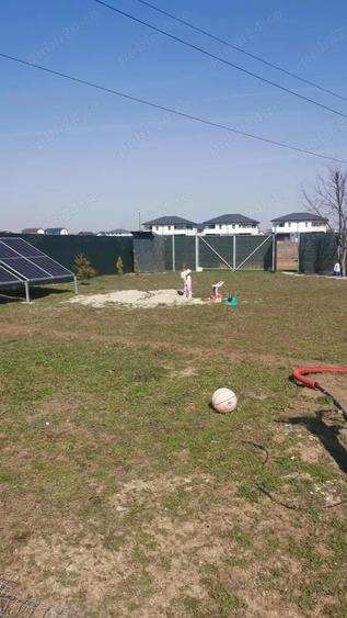 Casa ?i teren de vanzare - 2