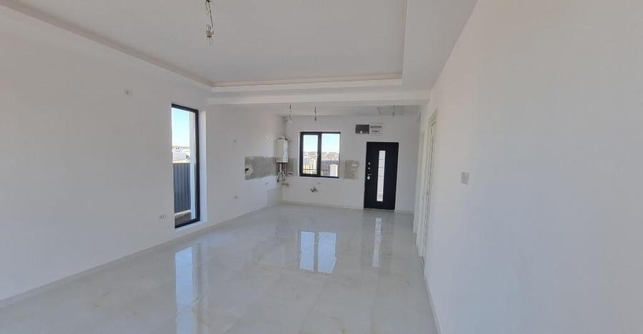 Casa individuala - 3 camere 2 bai - 475 mp teren - 15 min statie STV - 10