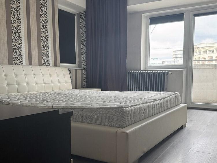 Unirii BULEVARD STRADAL decomandat,balcoane,loc parcare,se vinde mobilat utilat. - 14