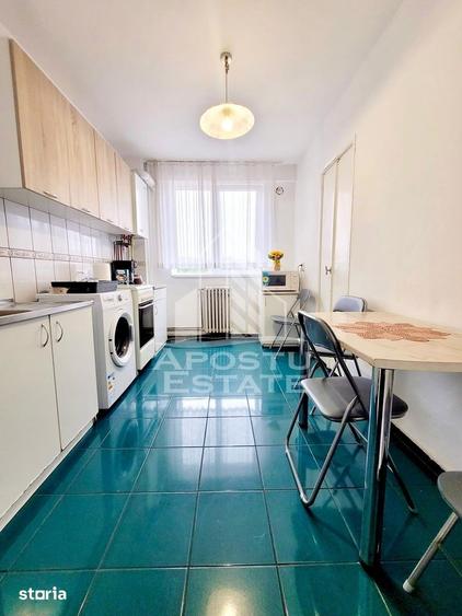 Apartament cu 3 camere, mobilat în Central