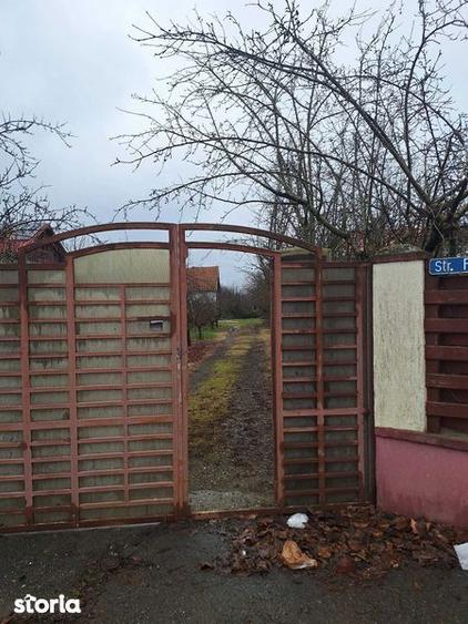 Teren 2500 mp,toate utilitatile -SAFTICA - 2