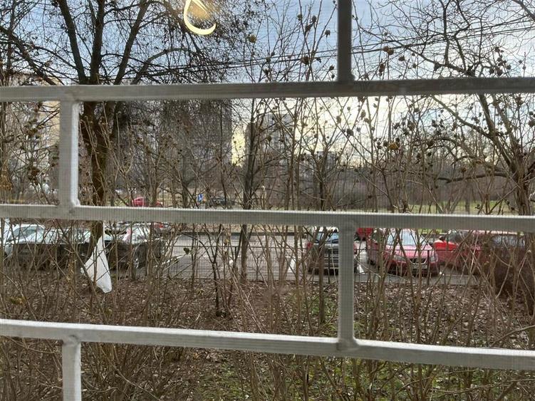 2 CAMERE - VACARESTI PARCUL LUMEA COPIILOR - CENTRALA - BLOC 1984 - 13