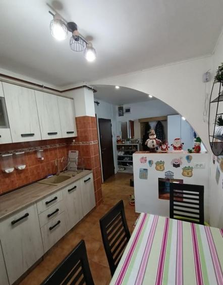 2 camere, decomandat, et 2/4, 55 mp, bloc 1982-Gorjului - 3