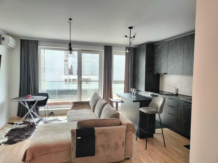 Apartament cu 2 camere semidecomandat, mobilat în Pipera