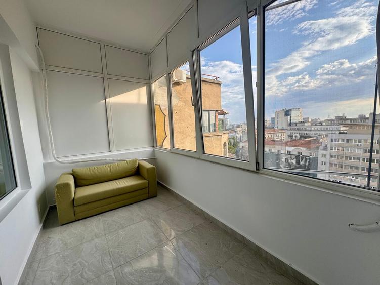 Apartament de vanzare — 3 camere, ultracentral, Bulevardul Nicolae Bălcescu - 10