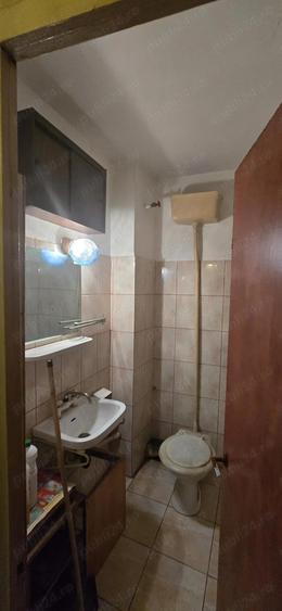 3 camere Tudor Vladimiresnu etaj 3din 4 100000euro - 1