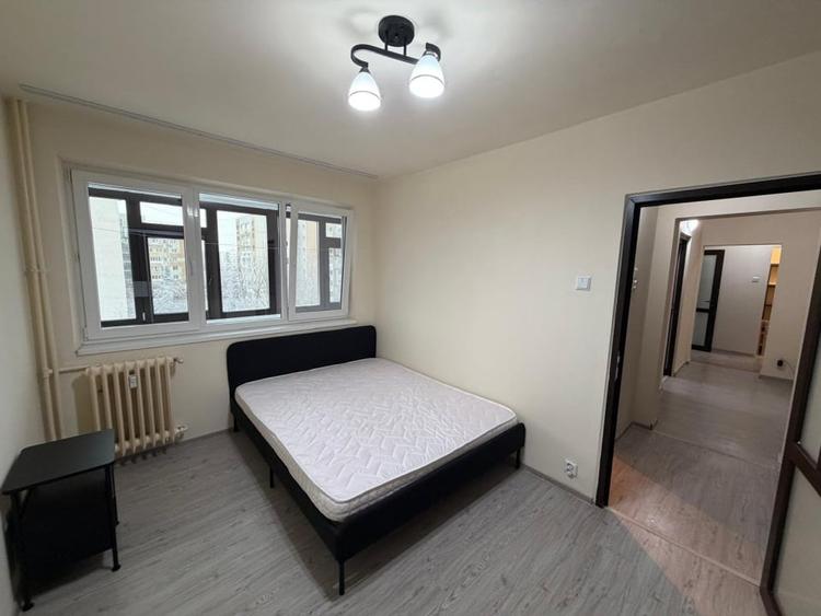 Apartament 2 camere decomandat renovat metrou Romancierilor mall Plaza - 1