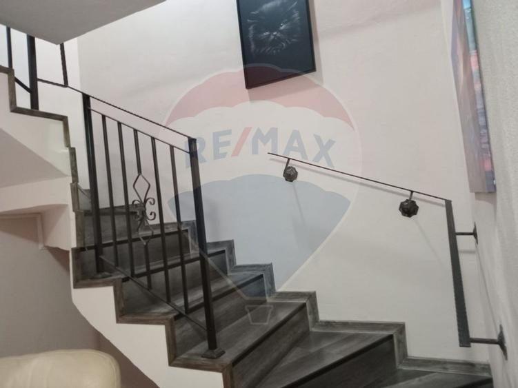 SE VINDE O SUPERBA VILA DUPLEX IN VIA CARMINA!! - 7