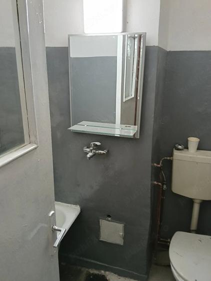Apartament cu 2 camere semidecomandat în Micro 15