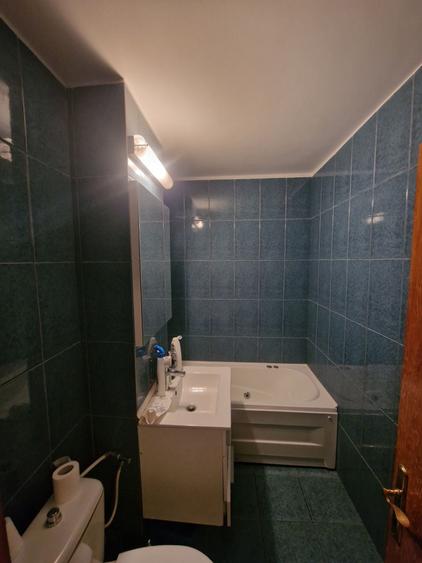 Apartament cu 2 camere semidecomandat în Brazda lui Novac