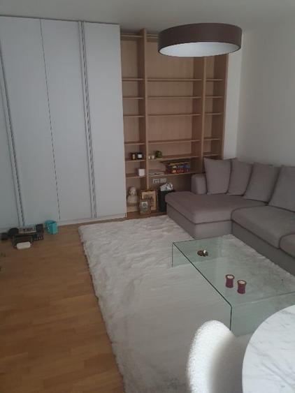 Apartament cu 4 camere decomandat, mobilat în Primăverii