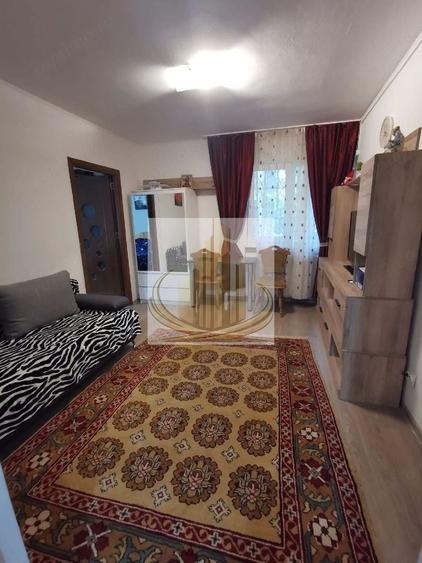 Apartament cu 2 camere semidecomandat în Berceni