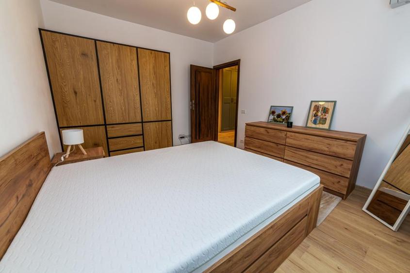 Apartament cu 2 camere decomandat, mobilat în Jiului