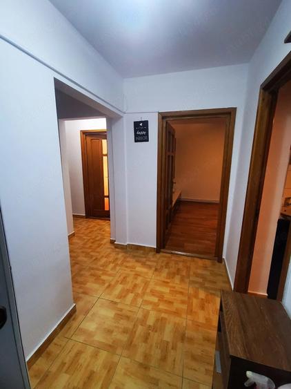 Apartament cu 3 camere decomandat în Tomis Nord
