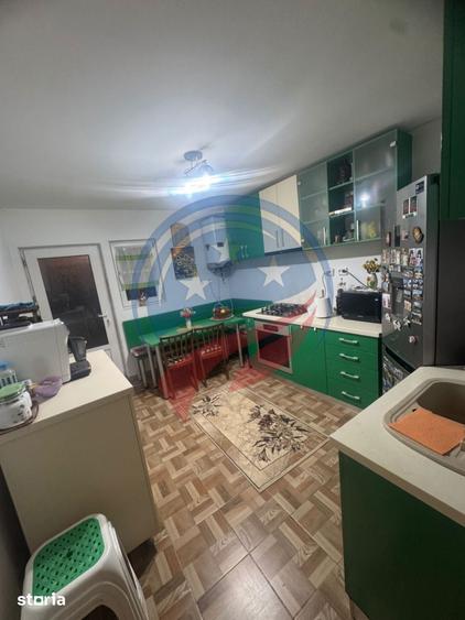 Casă cu 5 camere cu Teren 1800 Mp în Butoiești