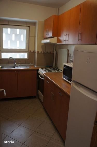 Apartament cu 3 camere decomandat în Cișmigiu