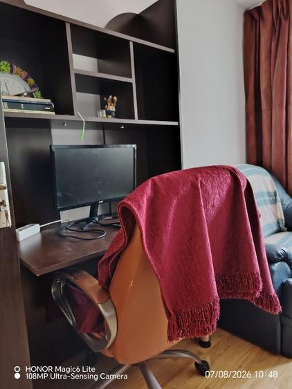 Apartament cu 3 camere decomandat în Bartolomeu