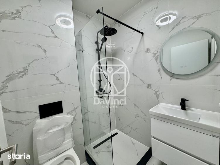 Apartament cu 3 camere decomandat în Cristian