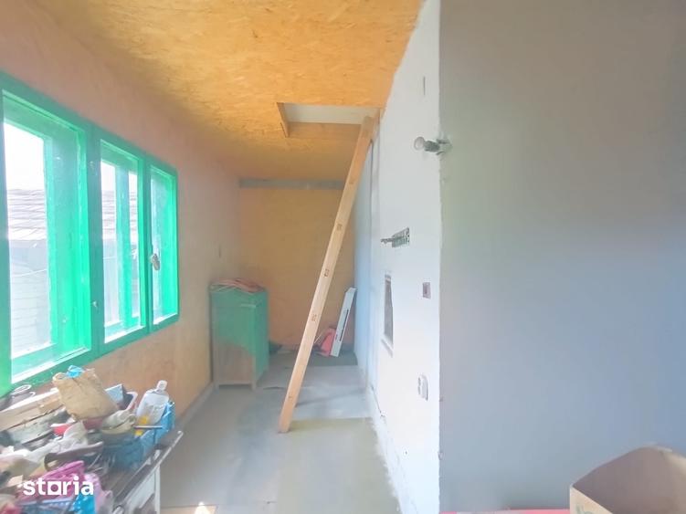 Casă cu 2 camere cu Teren 879 Mp în Someșeni