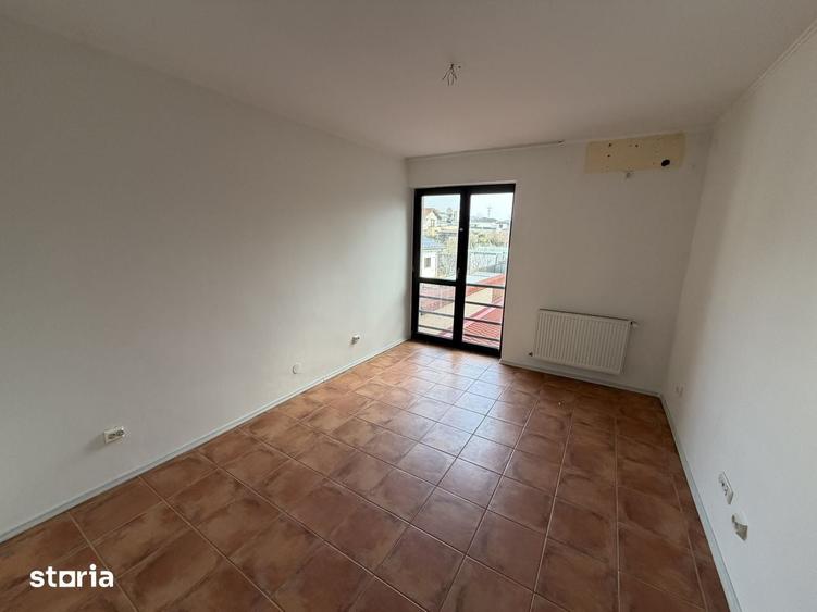 Casă cu 4 camere cu Teren 462 Mp în Ștefănești