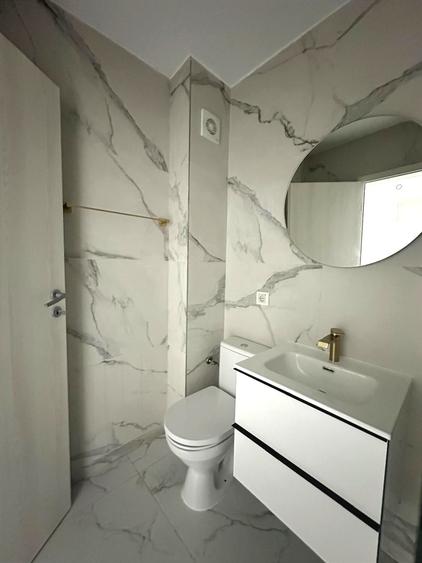 Apartament cu 2 camere semidecomandat în Apărătorii Patriei