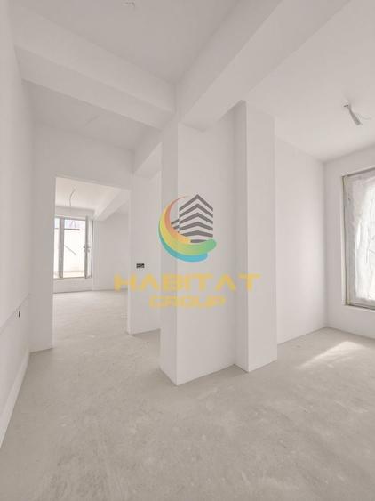 Apartament cu 3 camere decomandat în Central