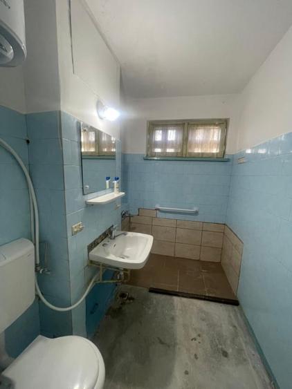 Apartament cu 3 camere semidecomandat în Valea Rosie