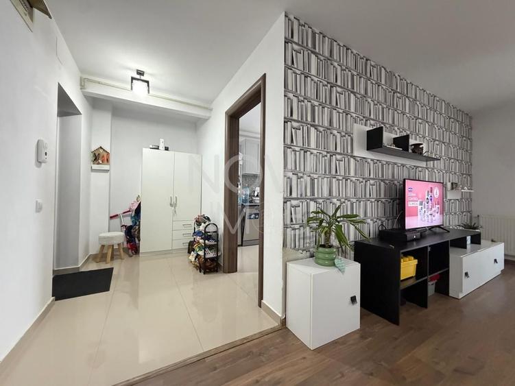 Apartament cu 3 camere semidecomandat, mobilat în Șelimbăr