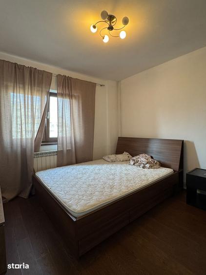 Apartament cu 4 camere decomandat în Crângași
