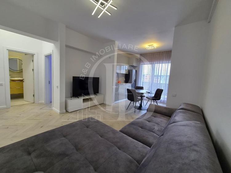 Apartament cu 2 camere semidecomandat în Theodor Pallady