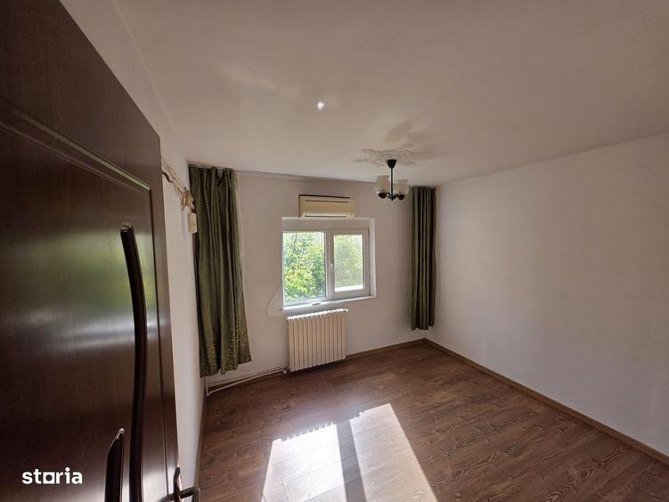 Apartament cu 3 camere, mobilat în Central