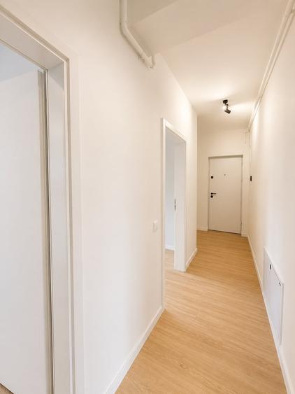 Apartament cu 3 camere decomandat în Cristian