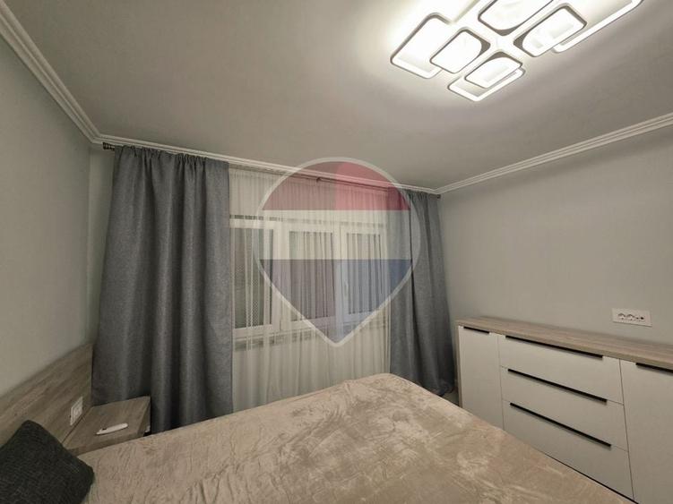 Apartament cu 2 camere semidecomandat, mobilat în Micălaca