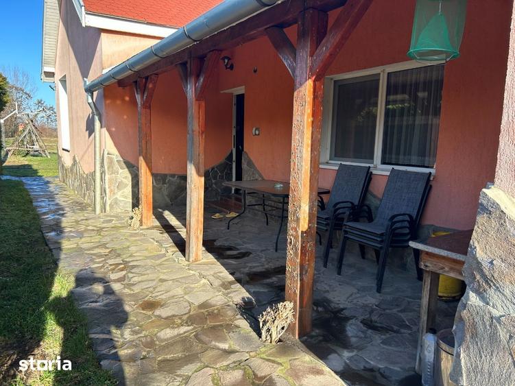 Casă cu 4 camere cu Teren 1370 Mp în Valea lui Mihai