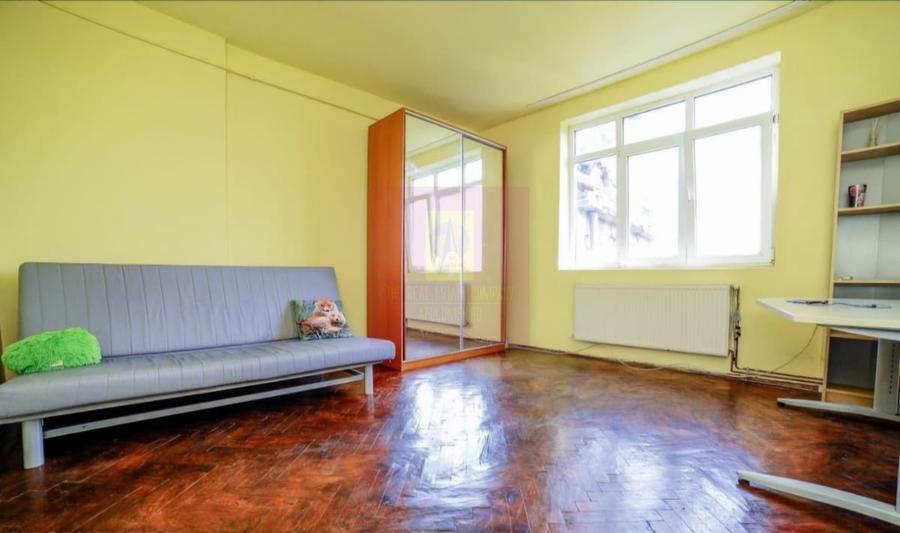 Garsonieră decomandată în Cantemir