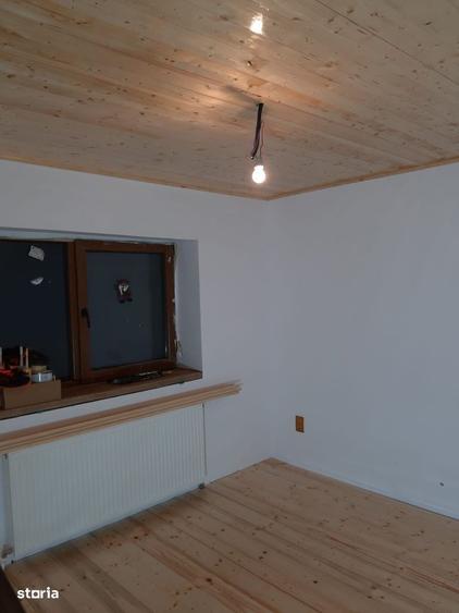 Casa cu teren generos si parau - 4