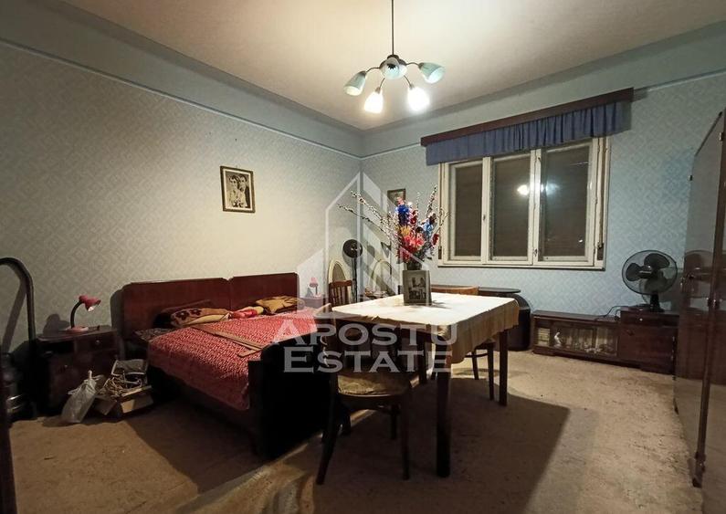 Casa alipita cu teren, necesita renovari, situata in zona... - 1