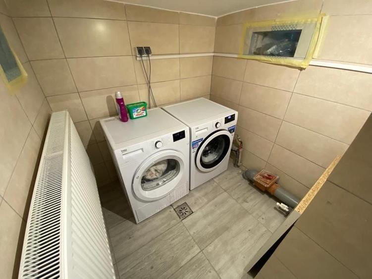 Parcul Carol, apartament in vila, parter, 6 camere, 4 bai, 2 bucatarii, pt birou - 5