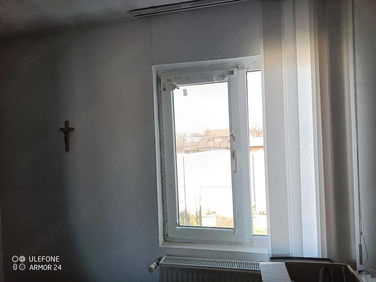 Proprietate cu poten?ial ridicat doua corpuri locuin?a + anexa, toate utilita?ile Ro?iori de V. - 2