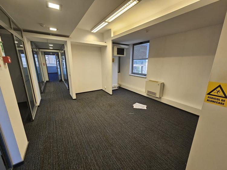 Cladire de birouri Centru-Pallas - 4