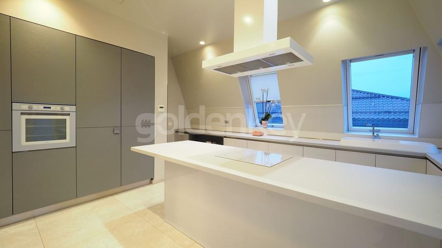 Penthouse exceptional cu vedere catre padure | 4 dormitoare | 2 garaje - 6