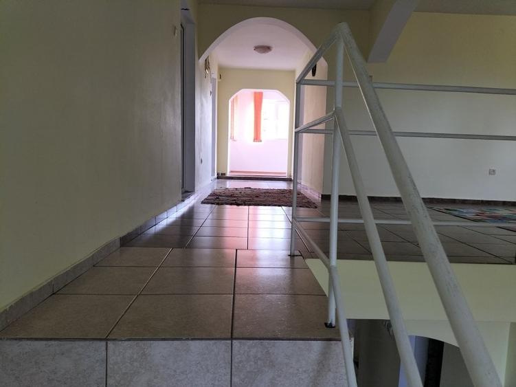 V&acirc;nd / schimb casă P + 1 și 1000 mp teren &icirc;n localitatea St&acirc;lpeni. - 6